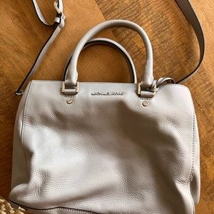 Michael Kors gray purse, pretty new!